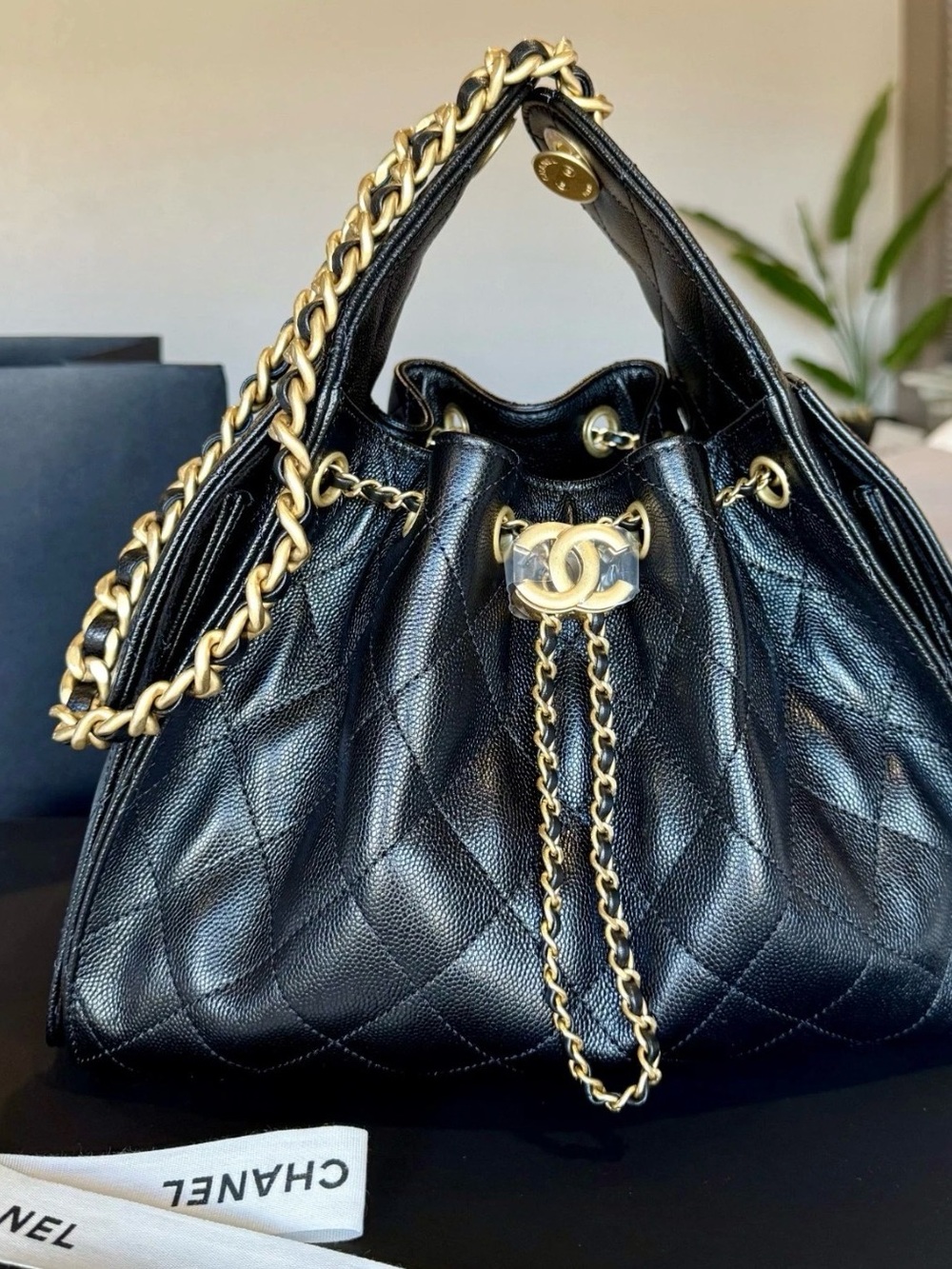 💛NEW CHANEL 25 SMALL BLACK CAVIAR DRAWSTRING SHOULDER BAG GOLD HARDWARE